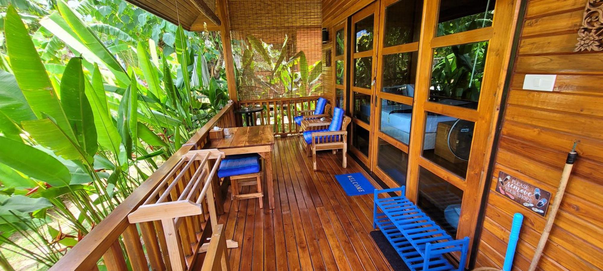 Samui Blue Bird Frühstückspension Mae Nam