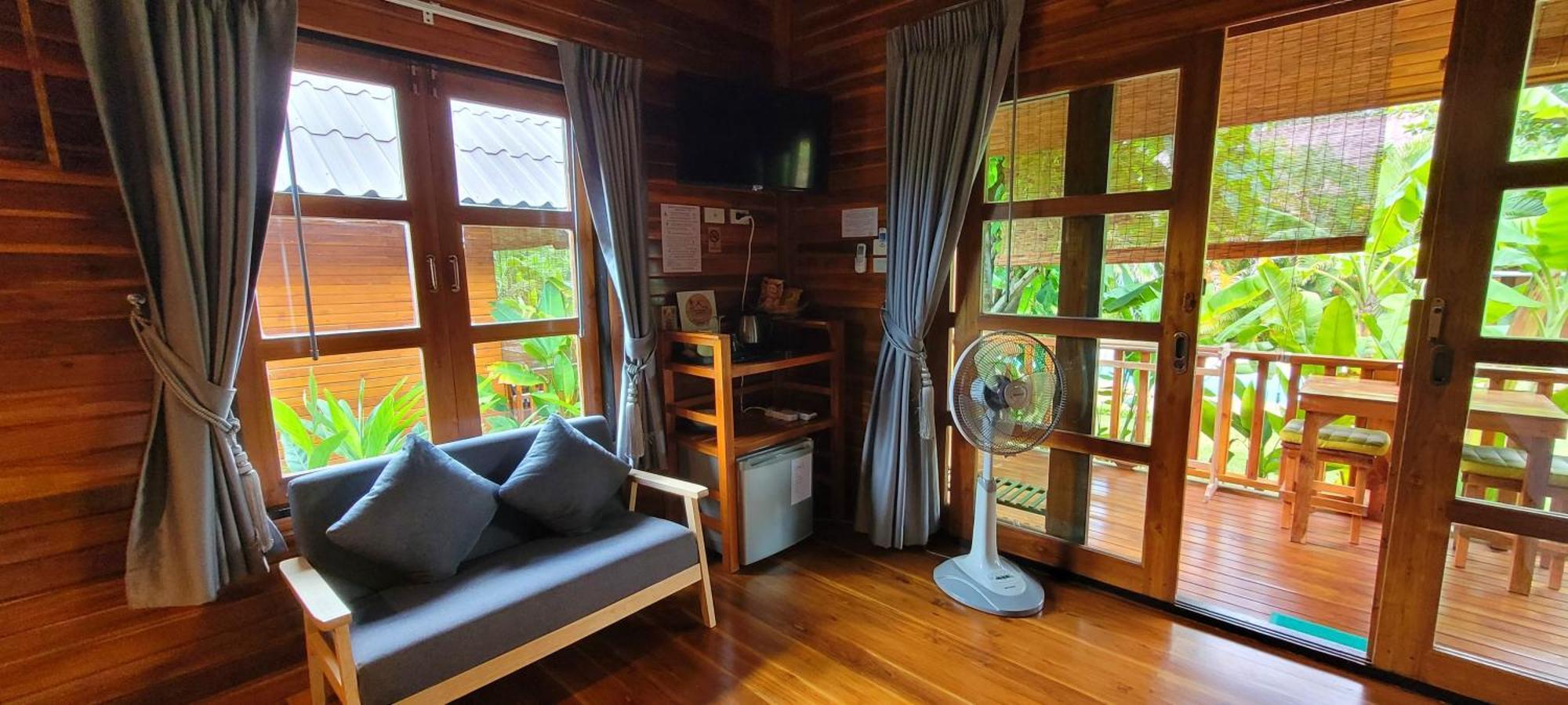 Samui Blue Bird Mae Nam